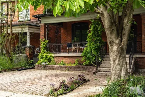 44 St Clair Avenue Hamilton (gibson) ON L8M 2N3