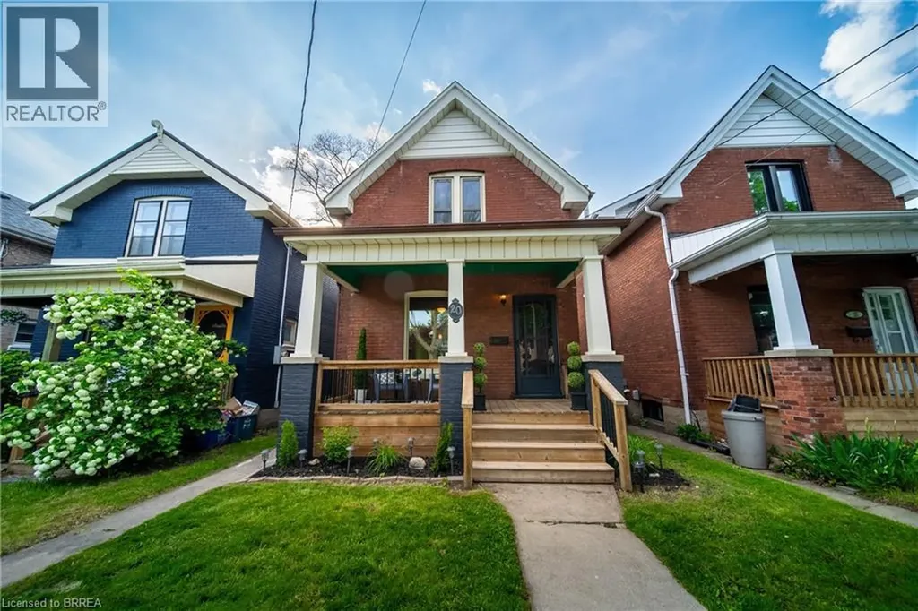 20 Wells Avenue Brantford ON N3R 4J2