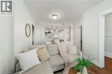 20 Wells Avenue Brantford ON N3R 4J2