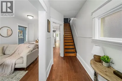20 Wells Avenue Brantford ON N3R 4J2