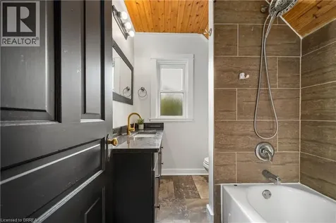 20 Wells Avenue Brantford ON N3R 4J2