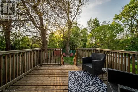 20 Wells Avenue Brantford ON N3R 4J2