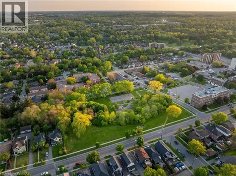 20 Wells Avenue Brantford ON N3R 4J2