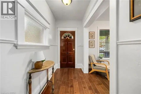 20 Wells Avenue Brantford ON N3R 4J2