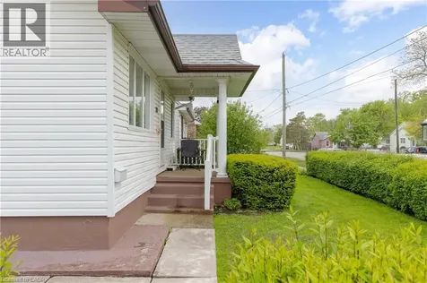 150 Henrietta Street Fort Erie ON L2A 2J9