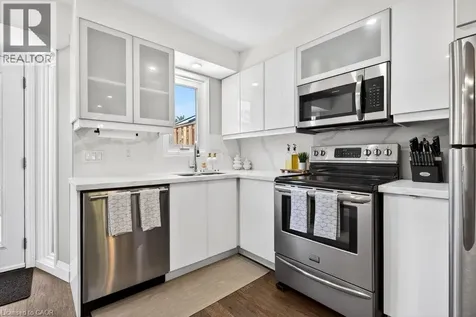895 Maple Avenue Burlington ON L7S 2H7