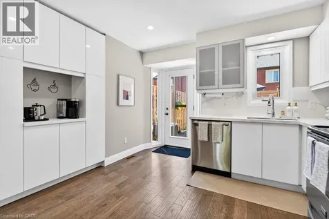 895 Maple Avenue Burlington ON L7S 2H7