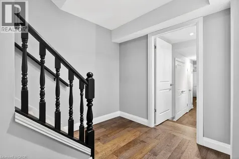 895 Maple Avenue Burlington ON L7S 2H7
