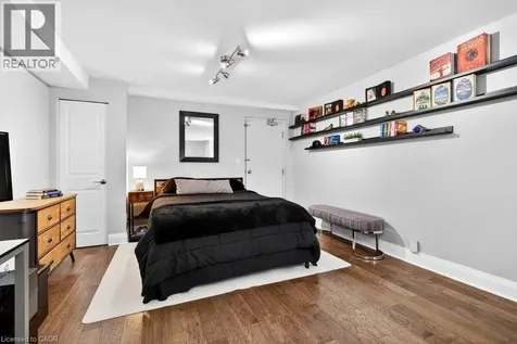 895 Maple Avenue Burlington ON L7S 2H7