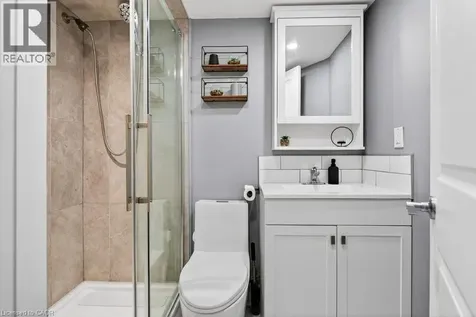 895 Maple Avenue Burlington ON L7S 2H7