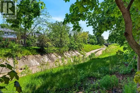 895 Maple Avenue Burlington ON L7S 2H7
