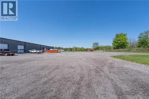 677 Colborne Street West Brantford ON N3T 5L5