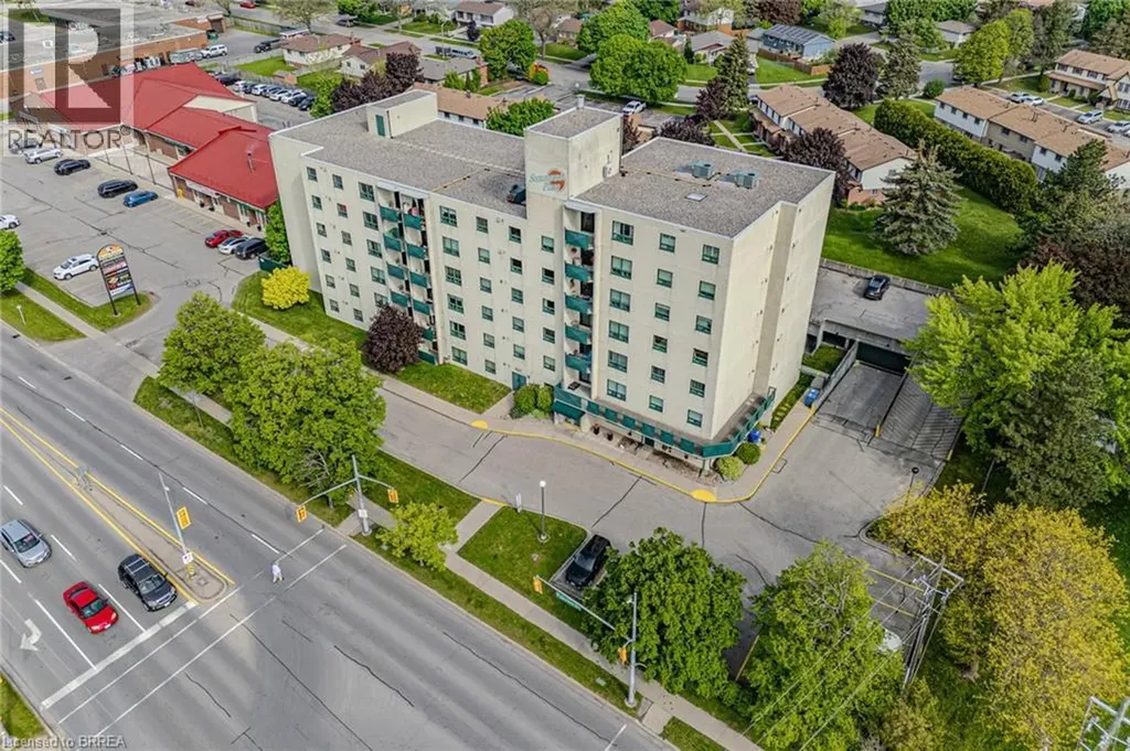 421 Fairview Drive Brantford ON N3R 7M3