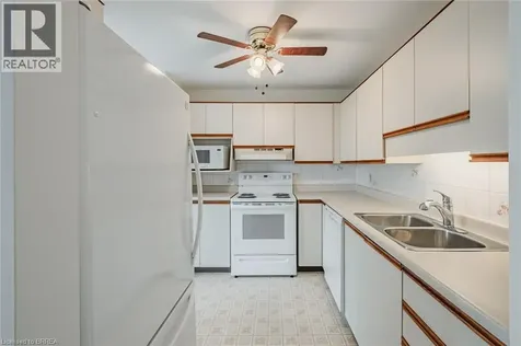 421 Fairview Drive Brantford ON N3R 7M3