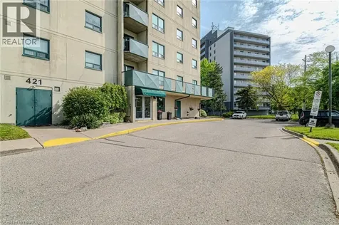 421 Fairview Drive Brantford ON N3R 7M3