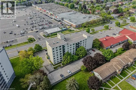 421 Fairview Drive Brantford ON N3R 7M3