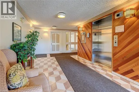 3050 Pinemeadow Drive Burlington ON L7M 3X5