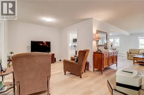 3050 Pinemeadow Drive Burlington ON L7M 3X5