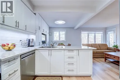 3050 Pinemeadow Drive Burlington ON L7M 3X5
