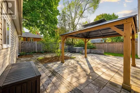 90 Dean Avenue Guelph (dovercliffe Park/old University) ON N1G 1L6