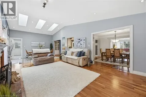 285 Glen Afton Drive Burlington ON L7L 1G8