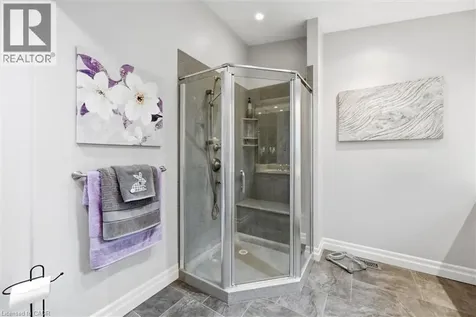 285 Glen Afton Drive Burlington ON L7L 1G8