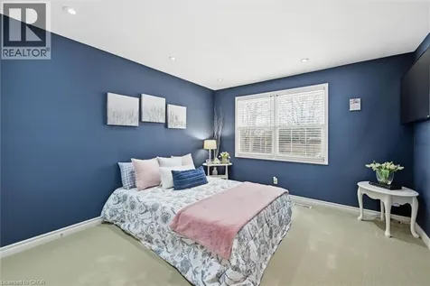 285 Glen Afton Drive Burlington ON L7L 1G8