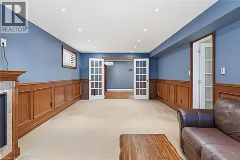285 Glen Afton Drive Burlington ON L7L 1G8