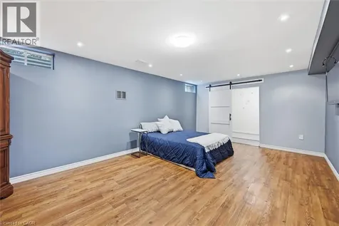 285 Glen Afton Drive Burlington ON L7L 1G8