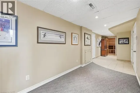285 Glen Afton Drive Burlington ON L7L 1G8