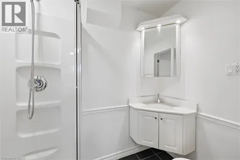 285 Glen Afton Drive Burlington ON L7L 1G8