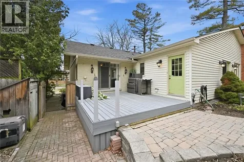 285 Glen Afton Drive Burlington ON L7L 1G8