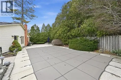 285 Glen Afton Drive Burlington ON L7L 1G8