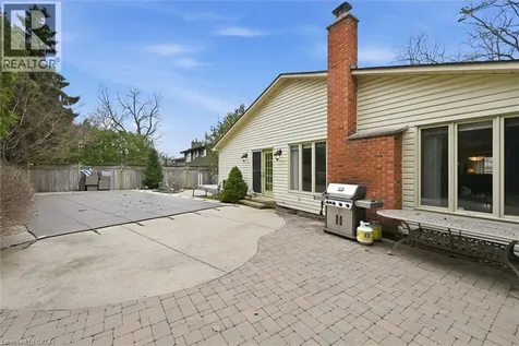 285 Glen Afton Drive Burlington ON L7L 1G8