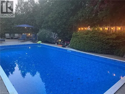285 Glen Afton Drive Burlington ON L7L 1G8