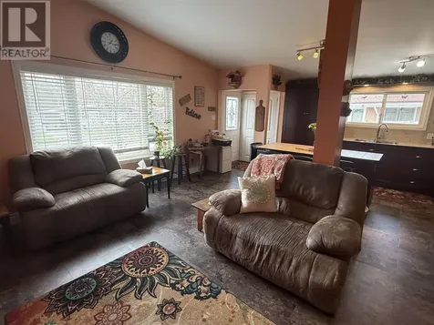82B Axmith Avenue Elliot Lake ON P5A 1B8
