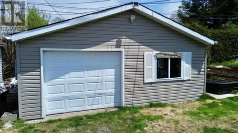 82B Axmith Avenue Elliot Lake ON P5A 1B8