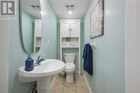 18 Laidlaw Street Toronto (south Parkdale) ON M6K 1X2