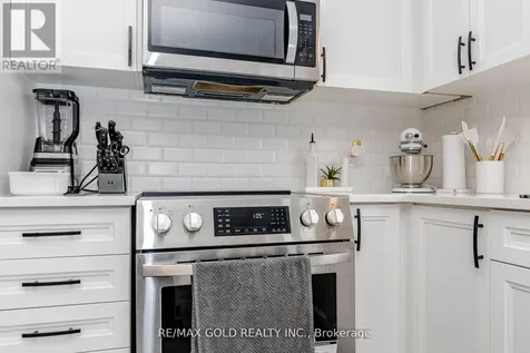 18 Wilkinson Avenue Cambridge ON N1S 0C5