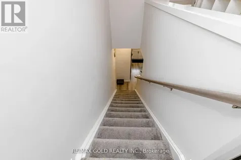 18 Wilkinson Avenue Cambridge ON N1S 0C5