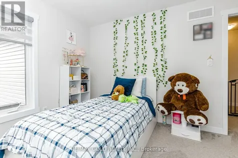 18 Wilkinson Avenue Cambridge ON N1S 0C5
