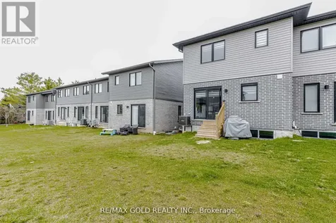 18 Wilkinson Avenue Cambridge ON N1S 0C5