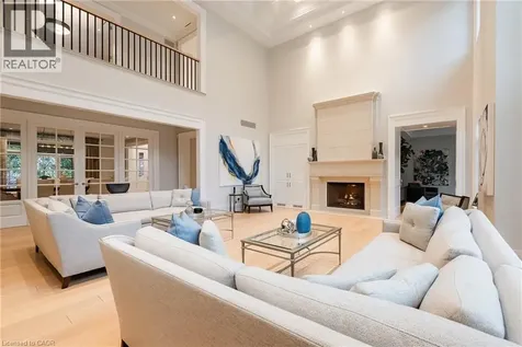 155 Gloucester Avenue Oakville ON L6J 3W3