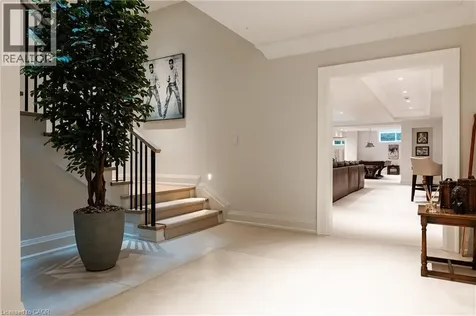 155 Gloucester Avenue Oakville ON L6J 3W3