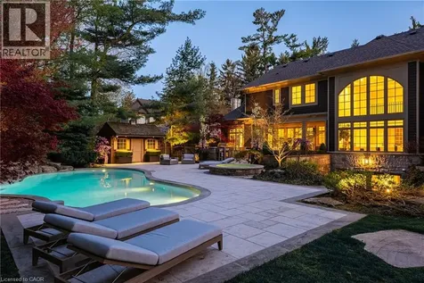 155 Gloucester Avenue Oakville ON L6J 3W3