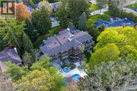 155 Gloucester Avenue Oakville ON L6J 3W3
