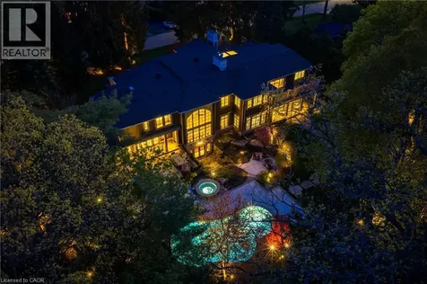 155 Gloucester Avenue Oakville ON L6J 3W3