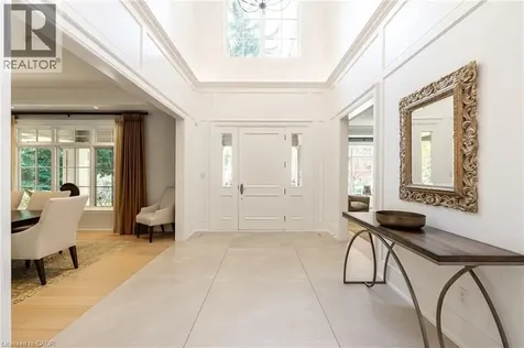 155 Gloucester Avenue Oakville ON L6J 3W3