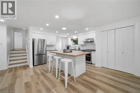 2306 Devon Road Oakville ON L6J 5R4