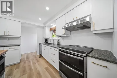 2306 Devon Road Oakville ON L6J 5R4